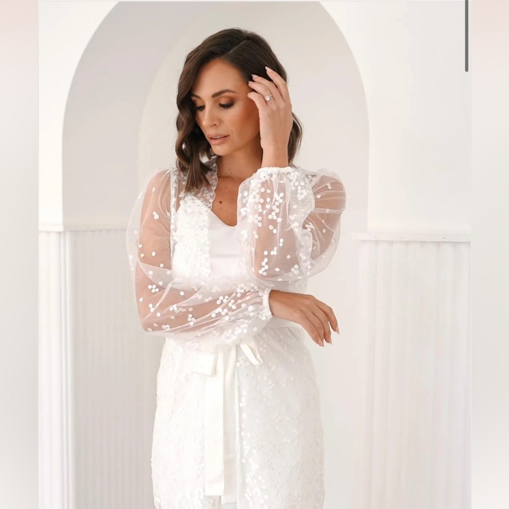 LeRose Camilo Spot Lace Robe, size small